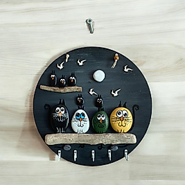 Cat Theme Stone Driftwood Painting Keychain Hanger
