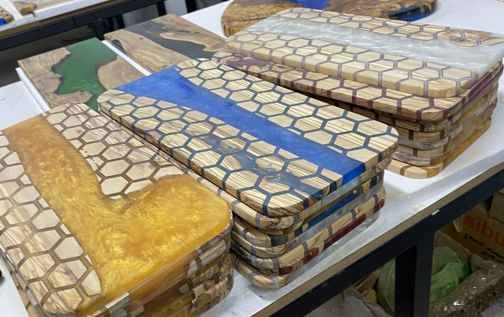 Honeycomb Epoxy Cheese Boards Production